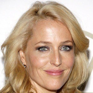 Gillian Anderson Height Age Weight