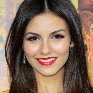 Victoria Justice Height Age Weight
