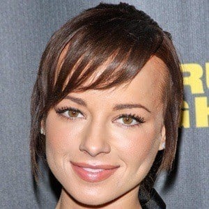 Ashley Rickards Height Age Weight