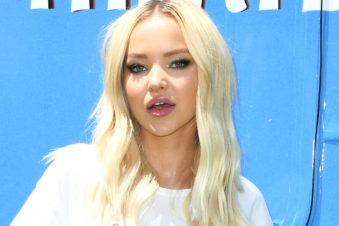 Dove Cameron Height Age Weight